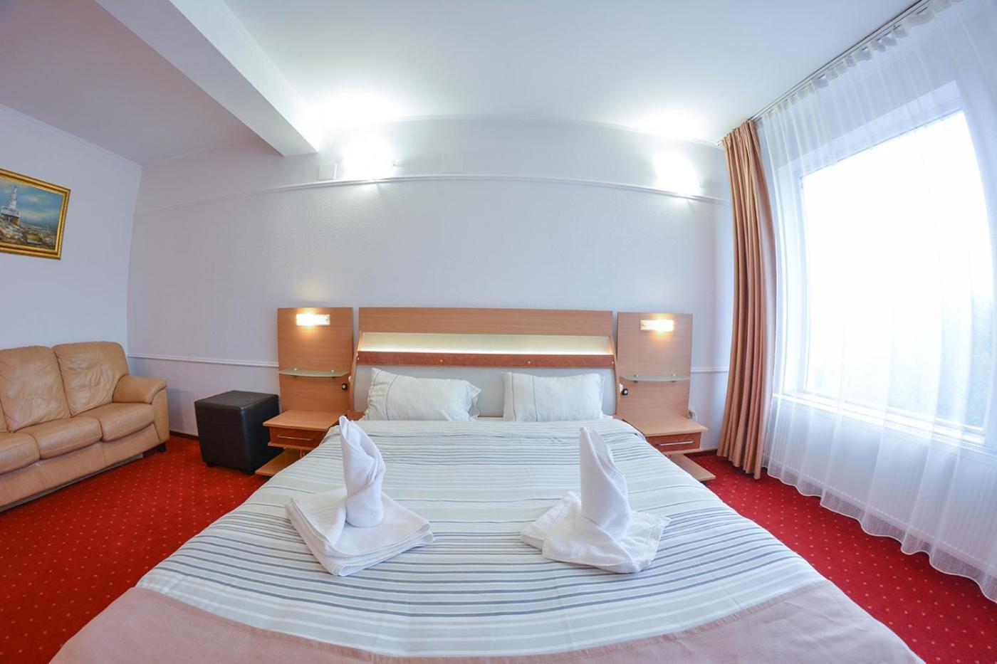 Hotel Pensiune Valentina Râmnicu Vâlcea Exteriér fotografie