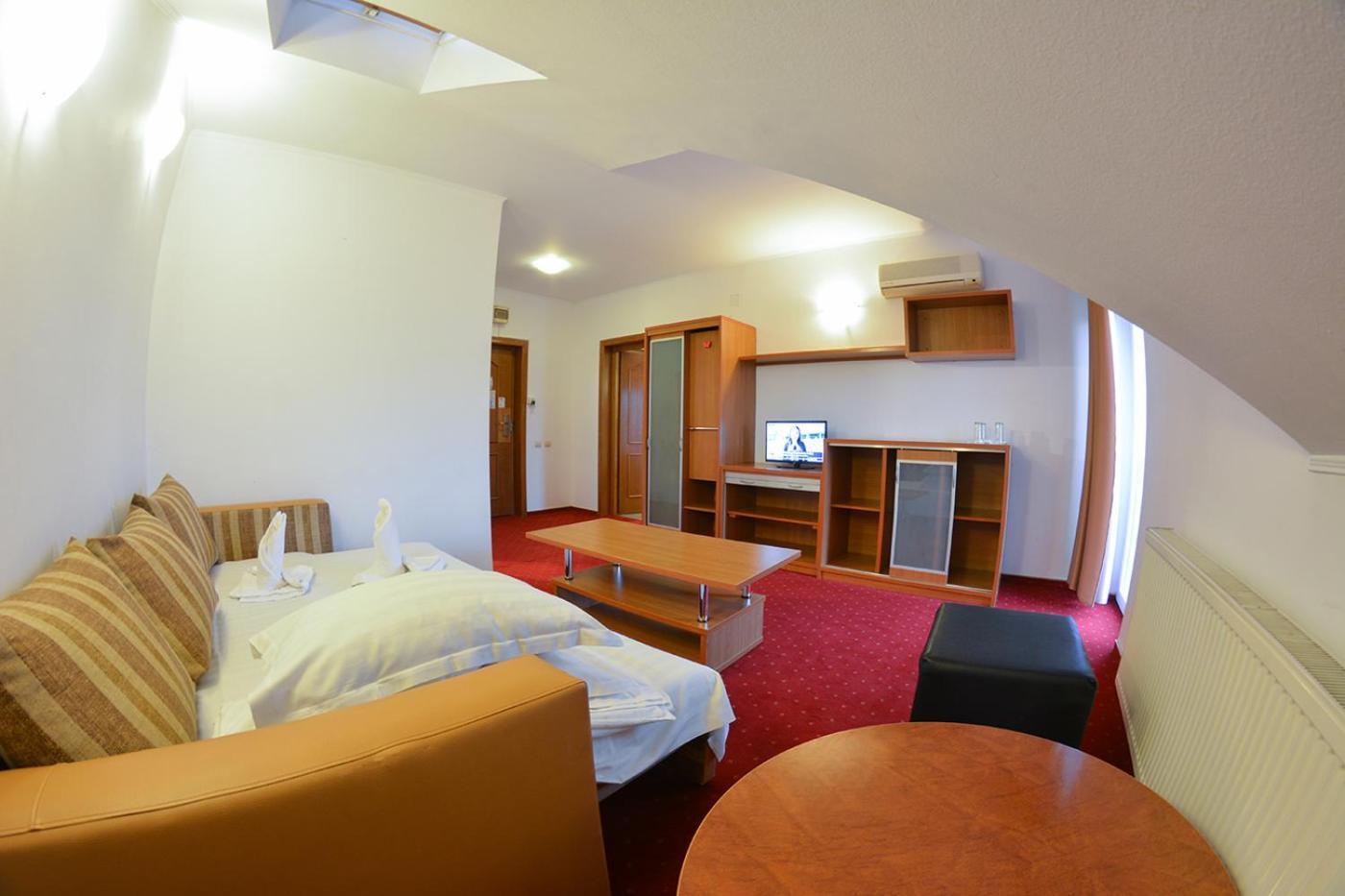 Hotel Pensiune Valentina Râmnicu Vâlcea Exteriér fotografie